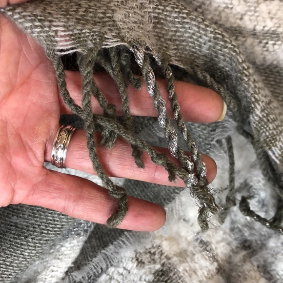 MIXIT wool-feel poncho - Picture 10 of 11